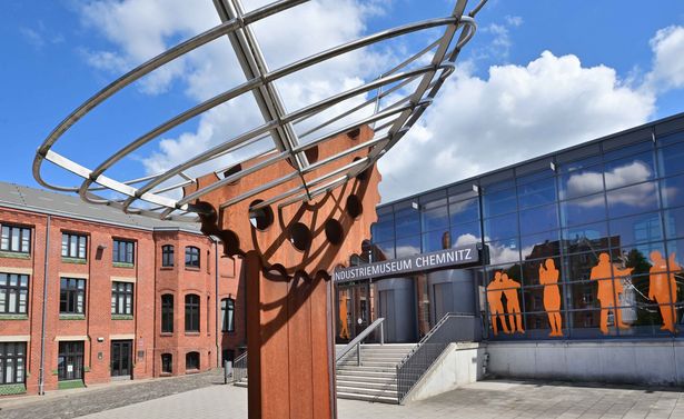 Außenansicht des Eingangs des Industriemuseums in Chemnitz 